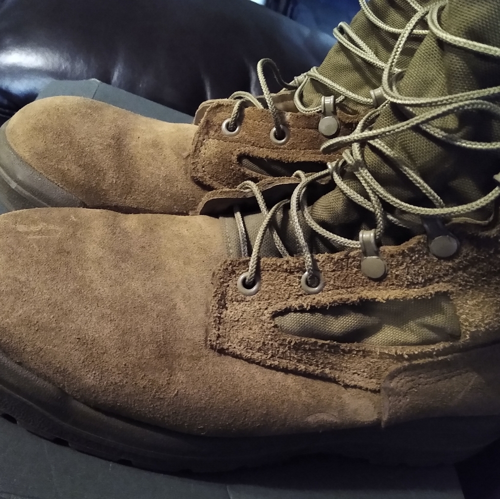 Bellevue USMC boots 9.5